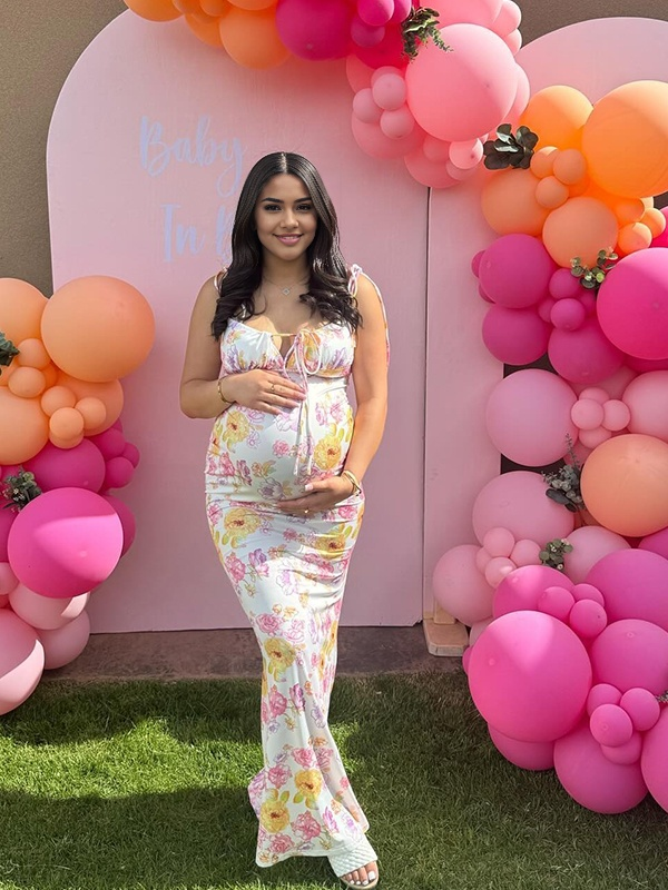 Momyknows Yellow Crushed Flower Spaghetti Strap lace-up Ruched Banquet Party Baby Shower Maternity Photoshoot Maxi Dress