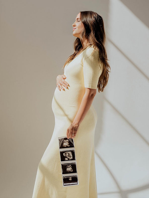 Momyknows Pleated Textured Ruffle Short Sleeve Bodycon Maternity Maxi Dress