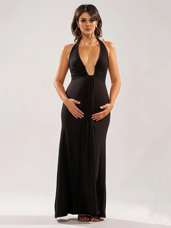 Momyknows Black Plunging Neckline Photoshoot Maternity Maxi Dress