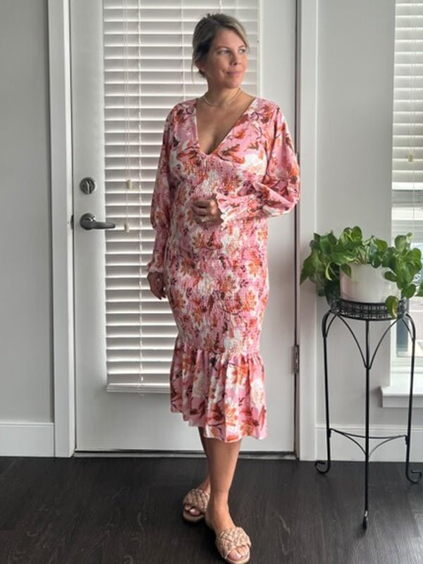 pink floral midi dress with sleeves Buy Pastel Print Flutter Sleeve Wrap from Next USA Step into timeless elegance with this romantic vintage floral midi dress Pink & Green Floral Puff