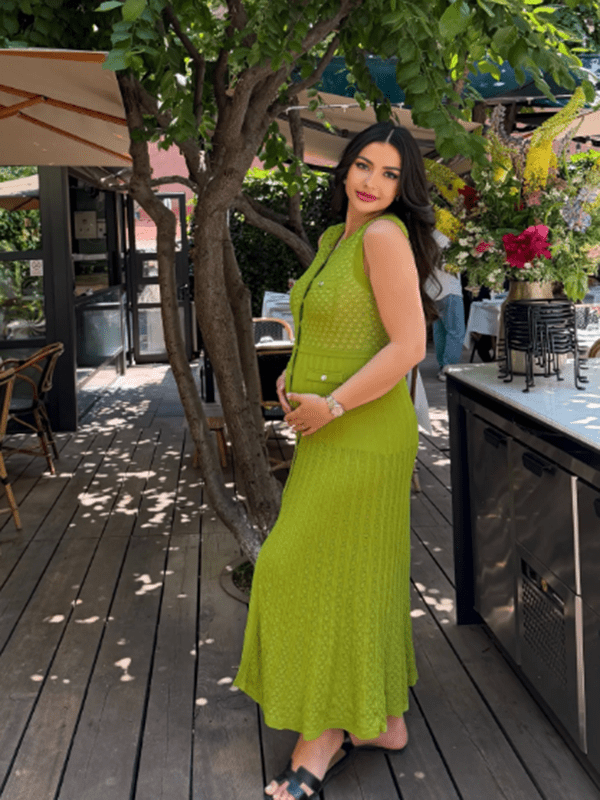 Momyknows Elegant Green Crochet Side Slit Single Breasted Maternity Maxi Dress, Green / L