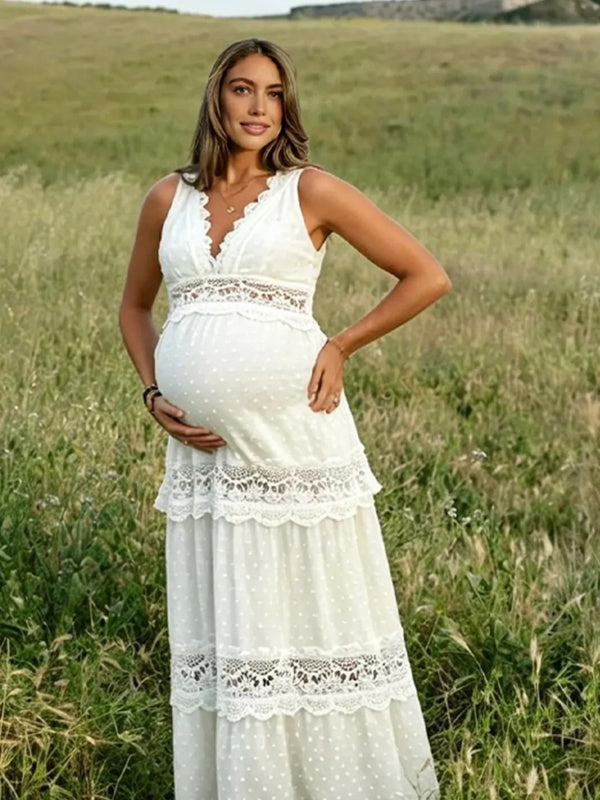 Momyknows Lace Splicing Deep V V-Back Sleeveless Photoshoot Maternity Maxi Dress