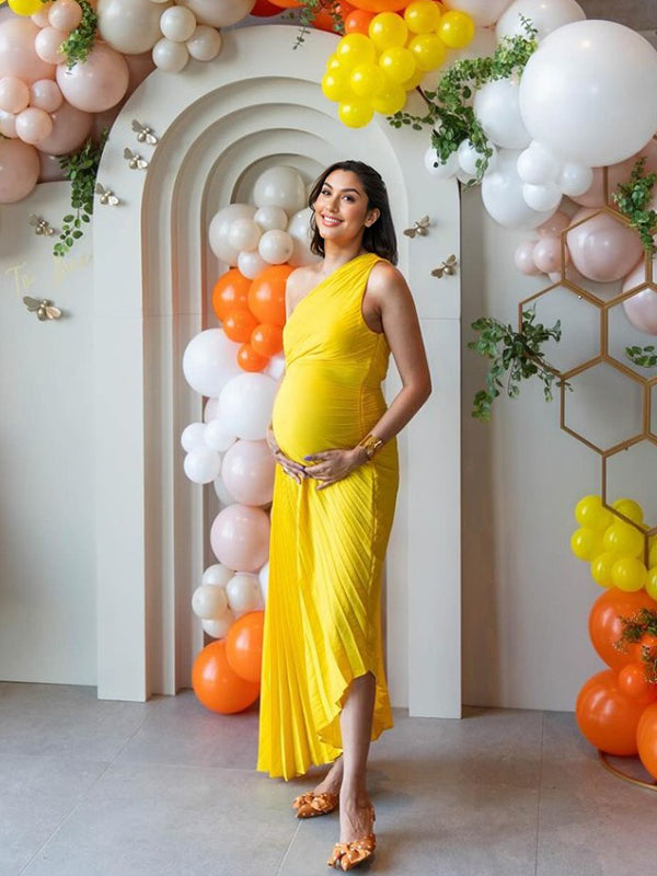 Momyknows Yellow Pleated Cut Out One Shoulder Big Swing Plus Size Elegant Maternity Photoshoot Baby Shower Maxi Dress