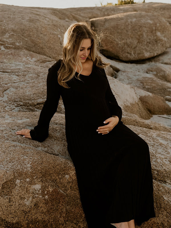 Momyknows Knit Pleated Big Swing V-neck Plus Size Sweater Elegant Going Out Maternity Photoshoot Baby Shower Maxi Dress Black / 2XL Momyknows Knit Pleated Big Swing V-neck Plus Size Sweater Elegant Going Out Maternity Photoshoot Baby Shower Maxi Dress Black / 2XL