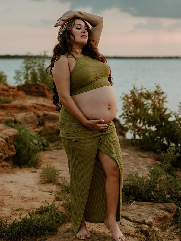 Momyknows Green Halter Neck Side Slit Two Piece Maternity Photoshoot Maxi Dress