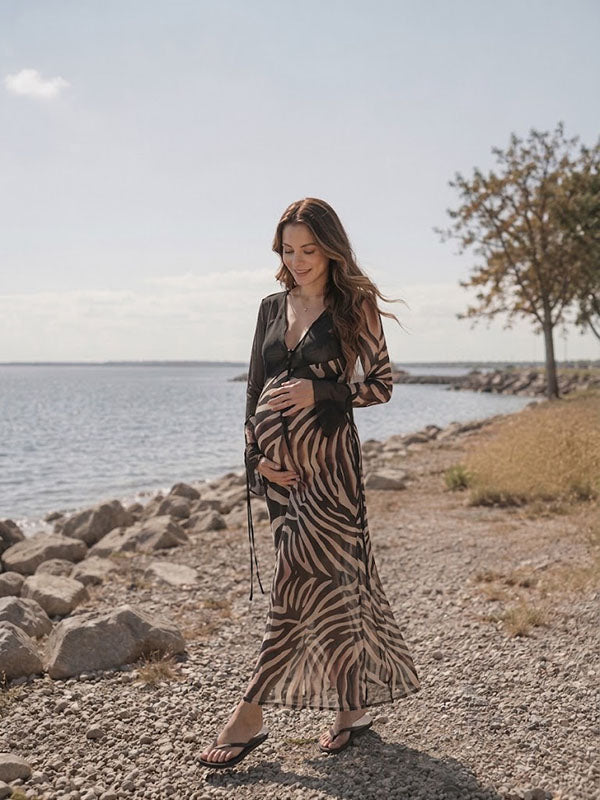 Black Contrast Zebra Pattern Maternity Photoshoot Gown with Tie-Front V-Neckline Flowy Fit