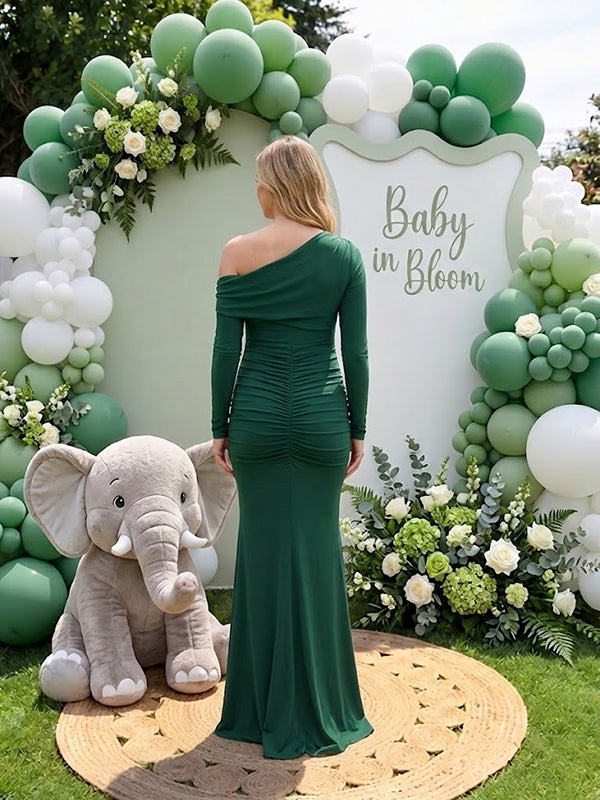 Green One-Shoulder Maternity Long Dress with Draped Accents A-Line Silhouette