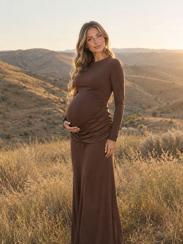 Brown Long Sleeve Maternity Photoshoot Maxi Dress with Crew Neckline Outdoor   